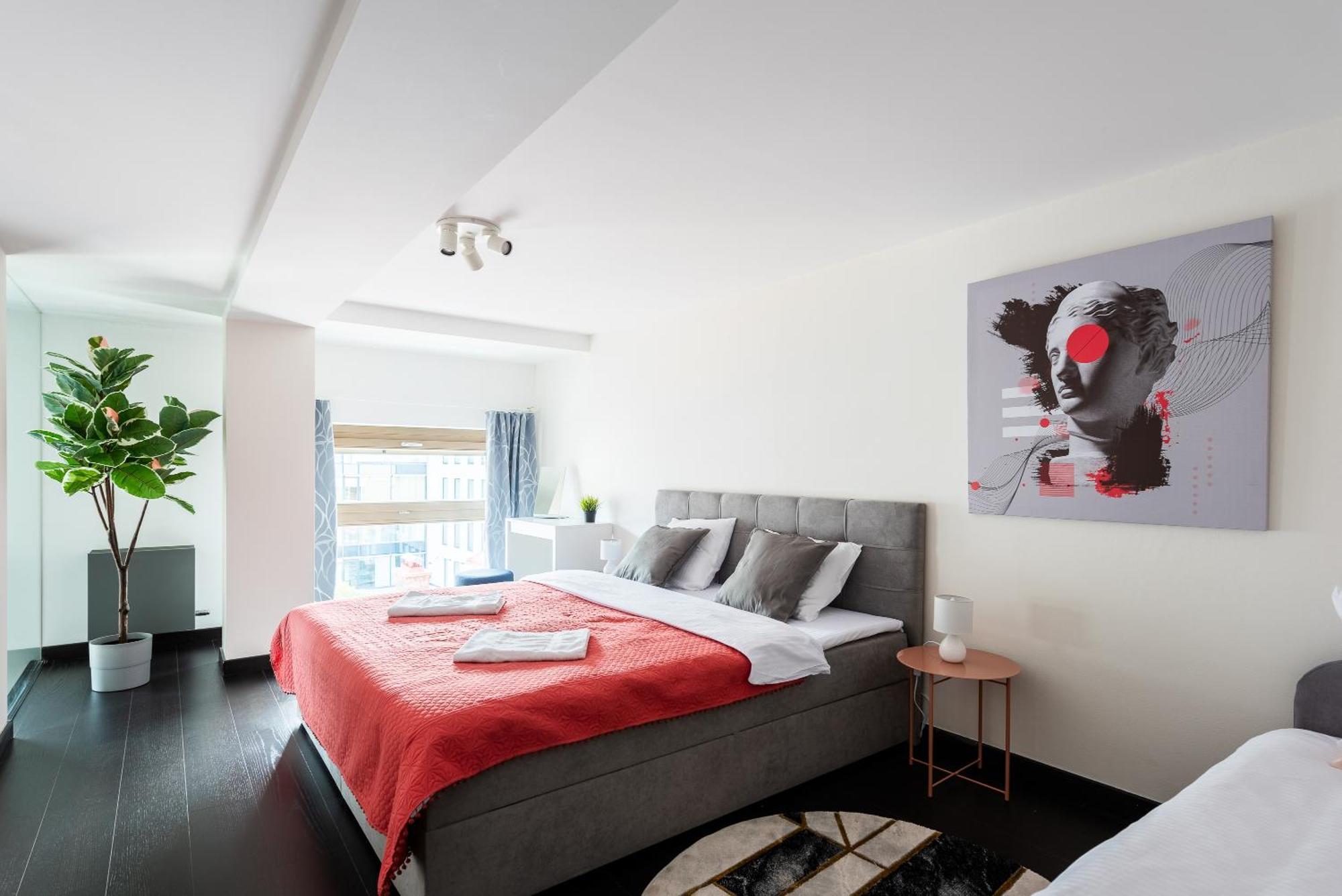 Appartement 2-level On Krizikova Near The Metro Praag